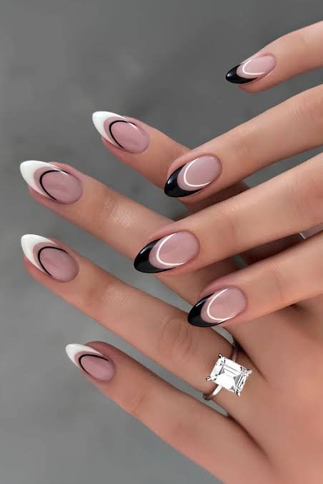 Black-and-White French