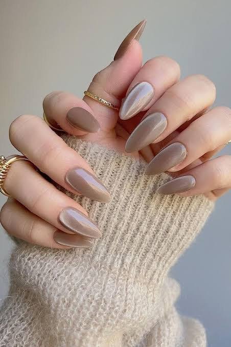 Earthy Cream Cat-Eye