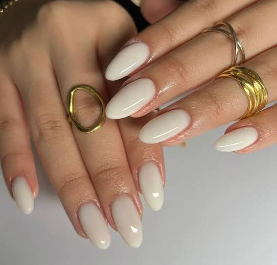 Soft Ivory Gloss